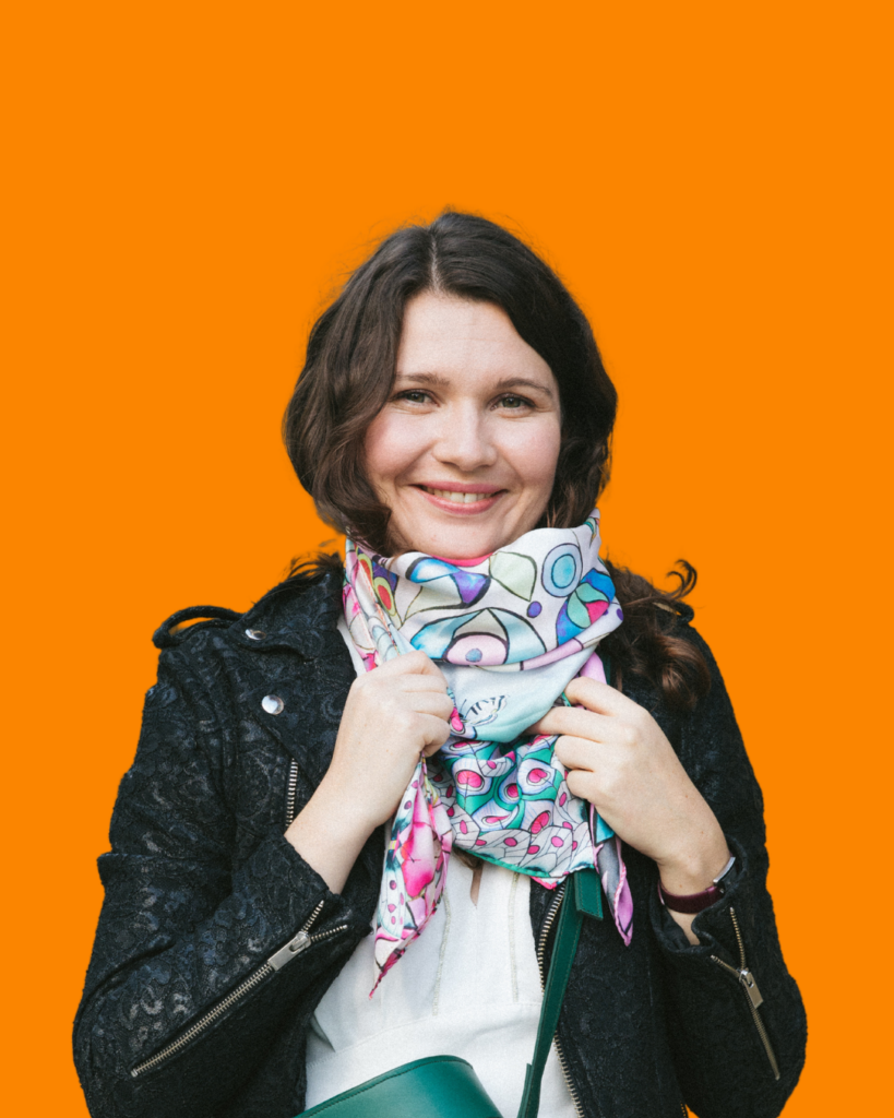 Emmanuelle Vernon fondatrice de Manie V. ateliers et foulards